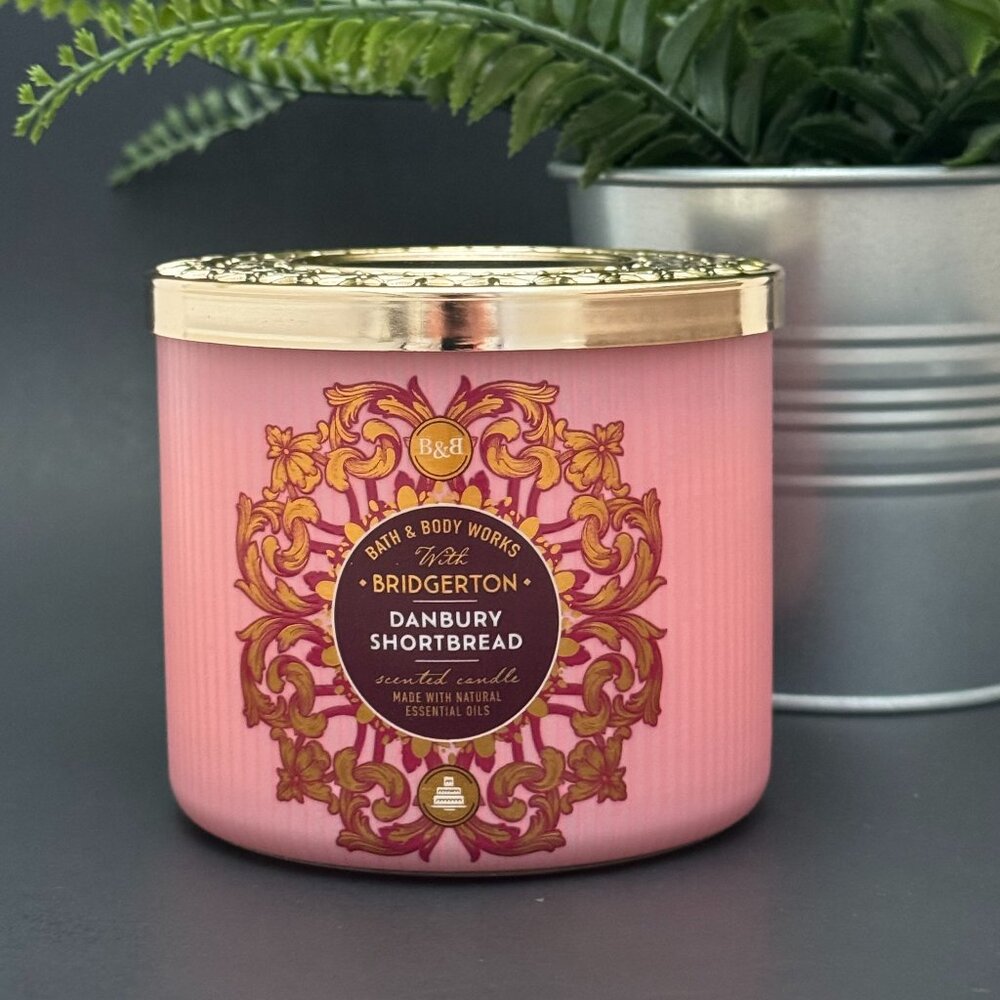 BBW Bridgerton Collaboration Danbury Shortbread Bath & Body Works 3 Wick Candle